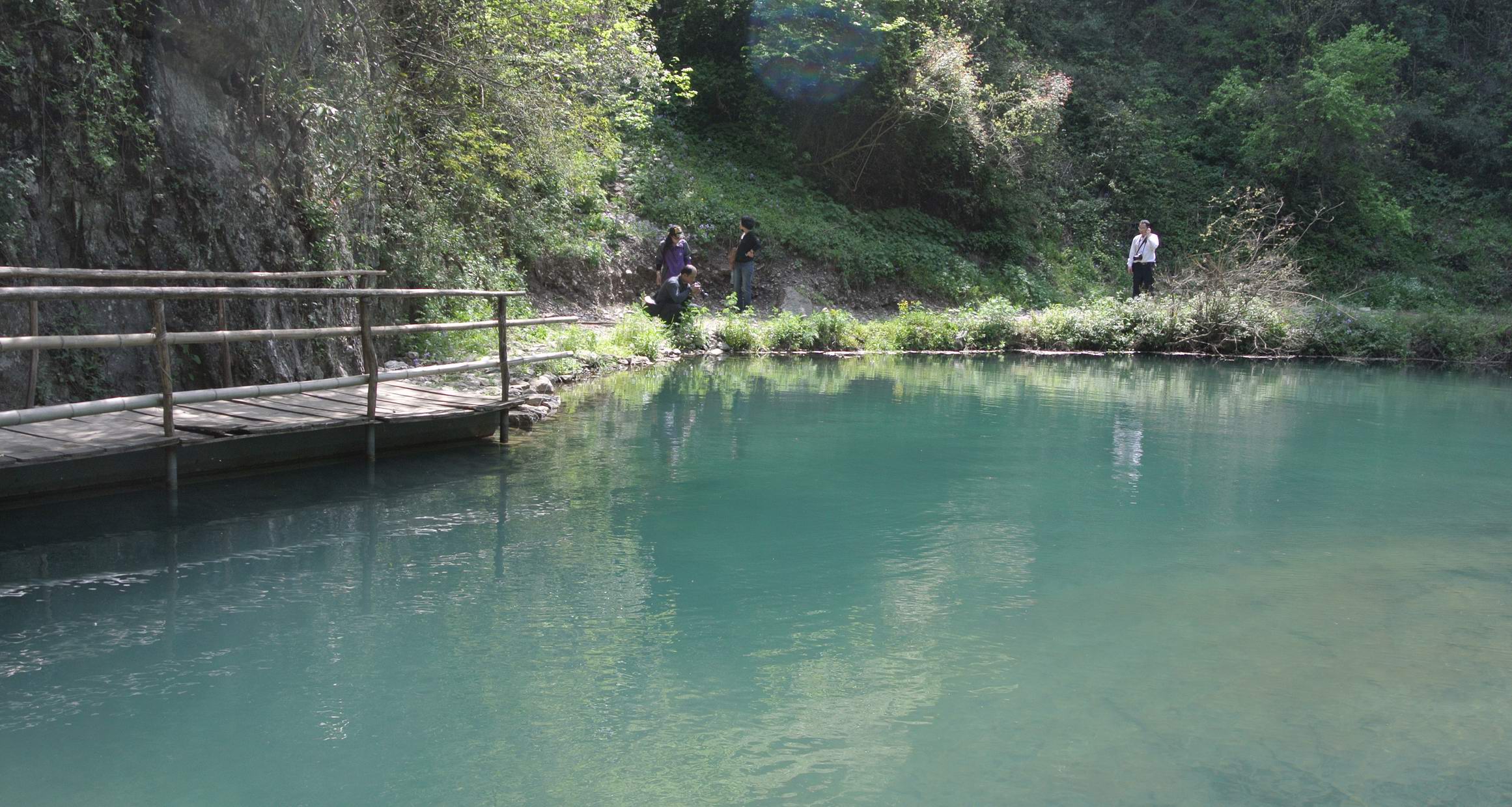 那一池春水啊